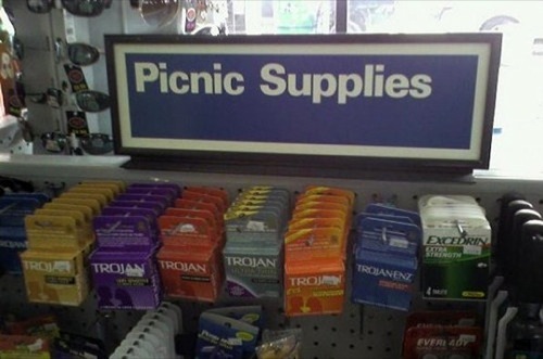 2012PICS/PICNIC_SUPPLIES.jpg